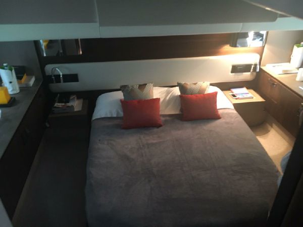 foto: 13 Azimut 50 Fly