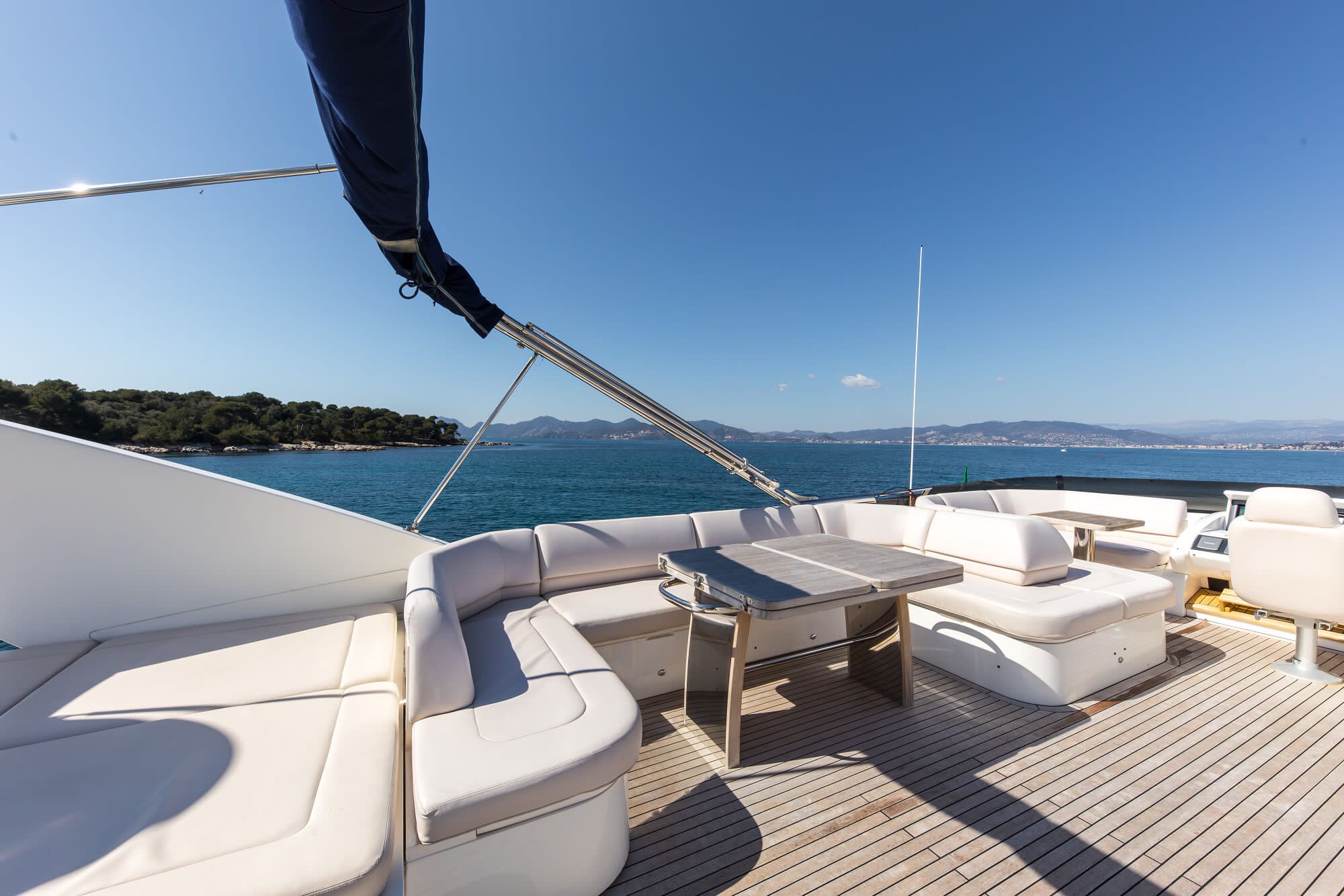 foto: 67 Princess 85