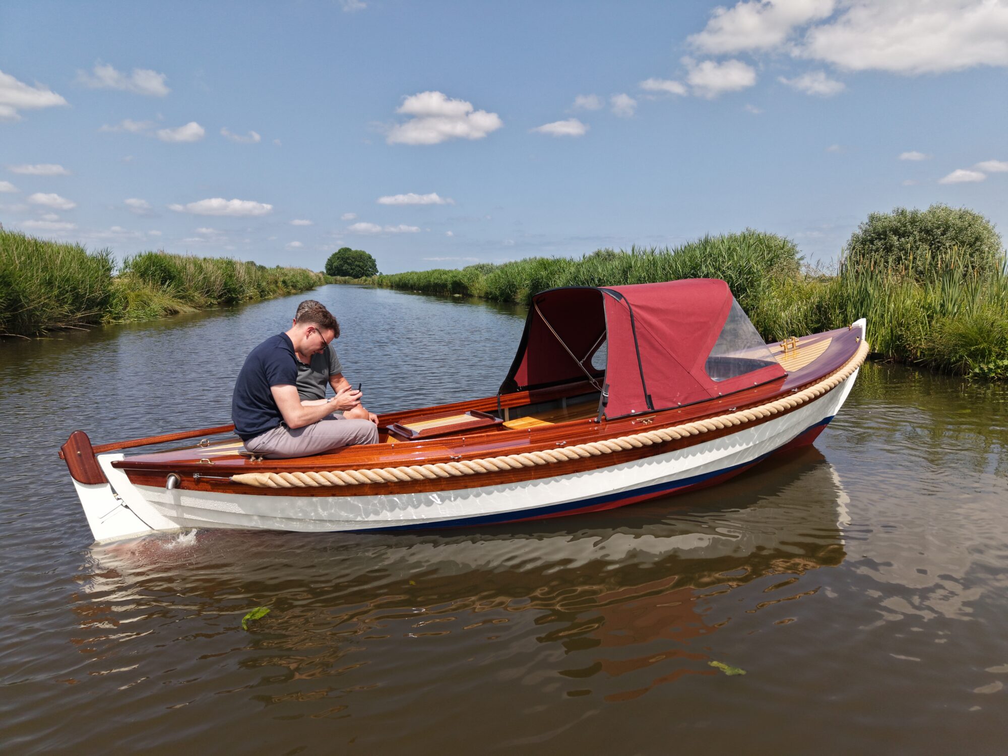foto: 28 Kapitein Klassieke Mahoniehouten Sloep 6.20