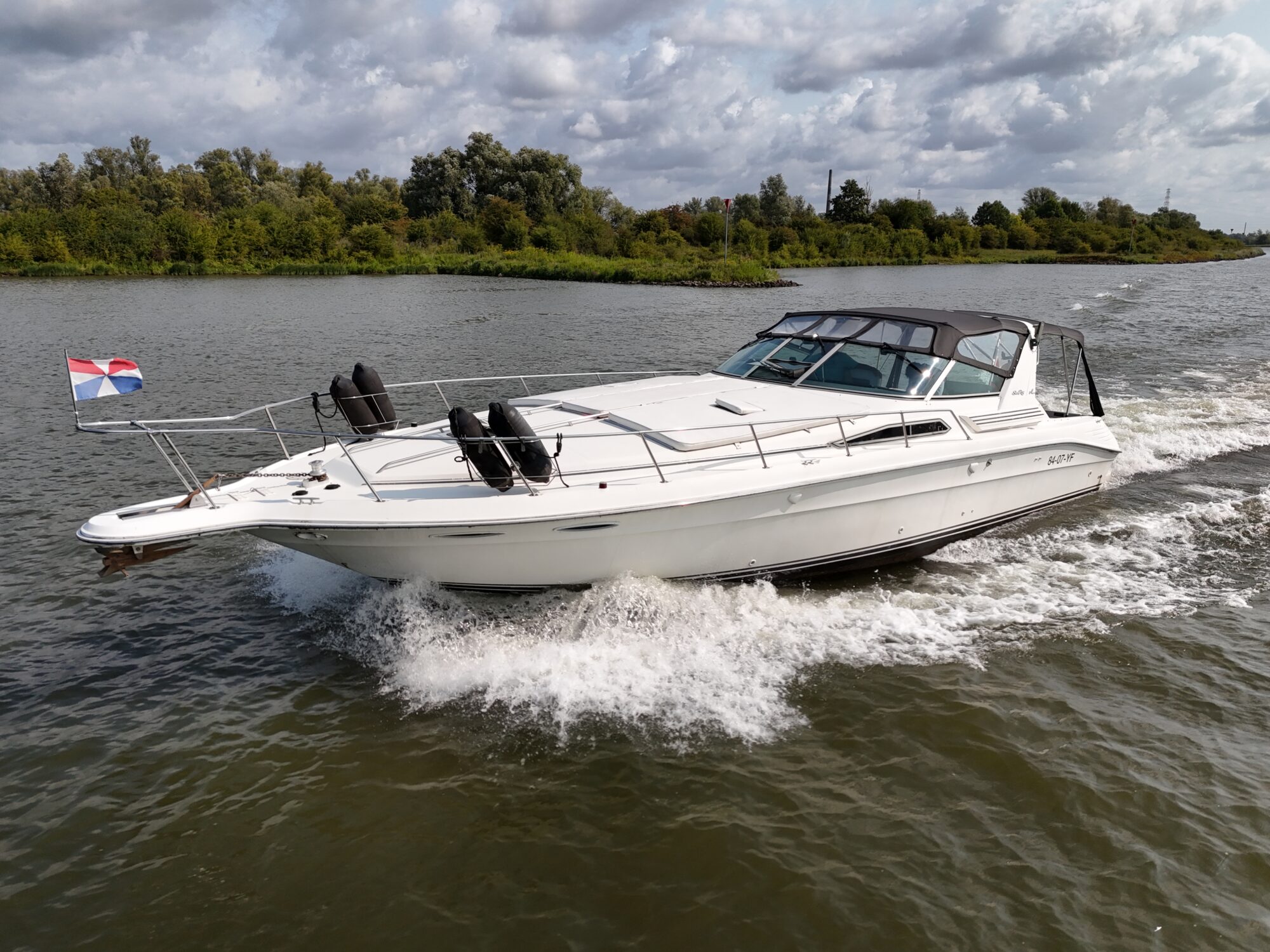 foto: 38 Sea Ray Sea Ray 400 Express Cruiser
