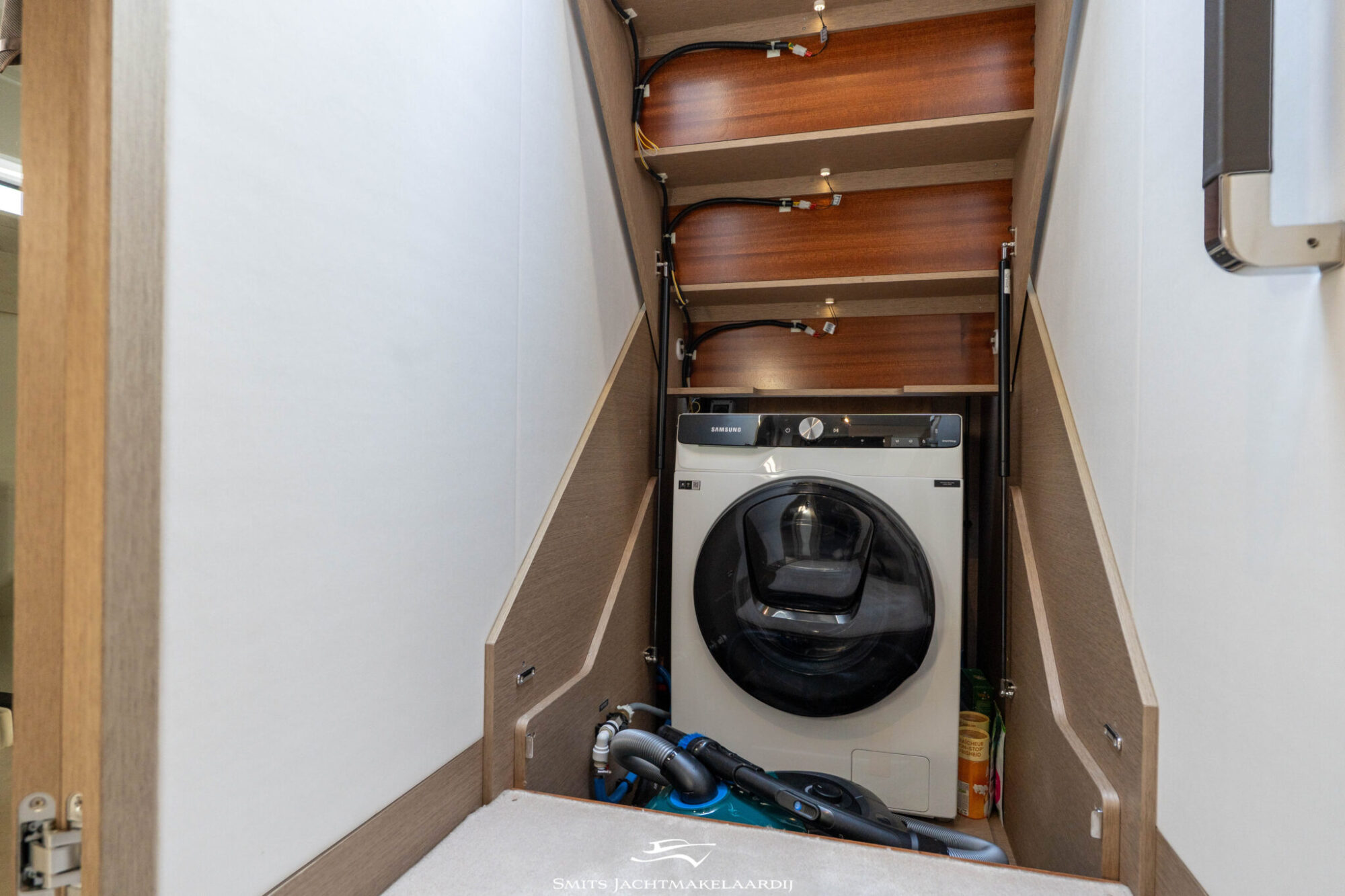 foto: 43 Prestige Prestige 590 Flybridge