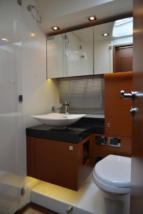 foto: 12 Prestige 60