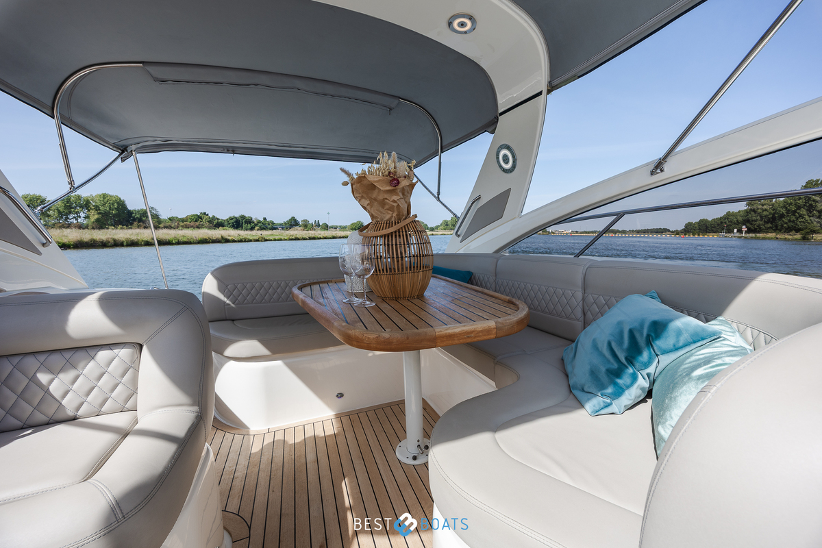 foto: 28 Princess V42