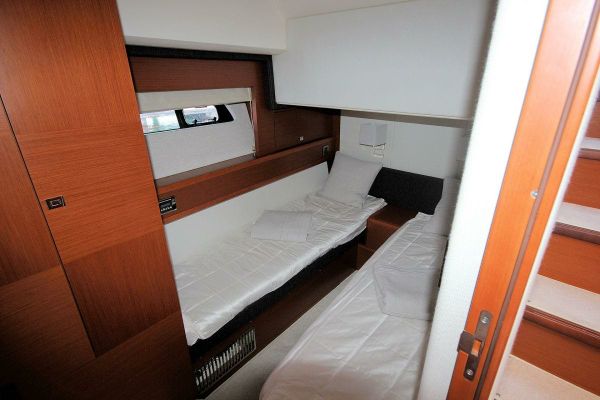 foto: 11 Prestige 590