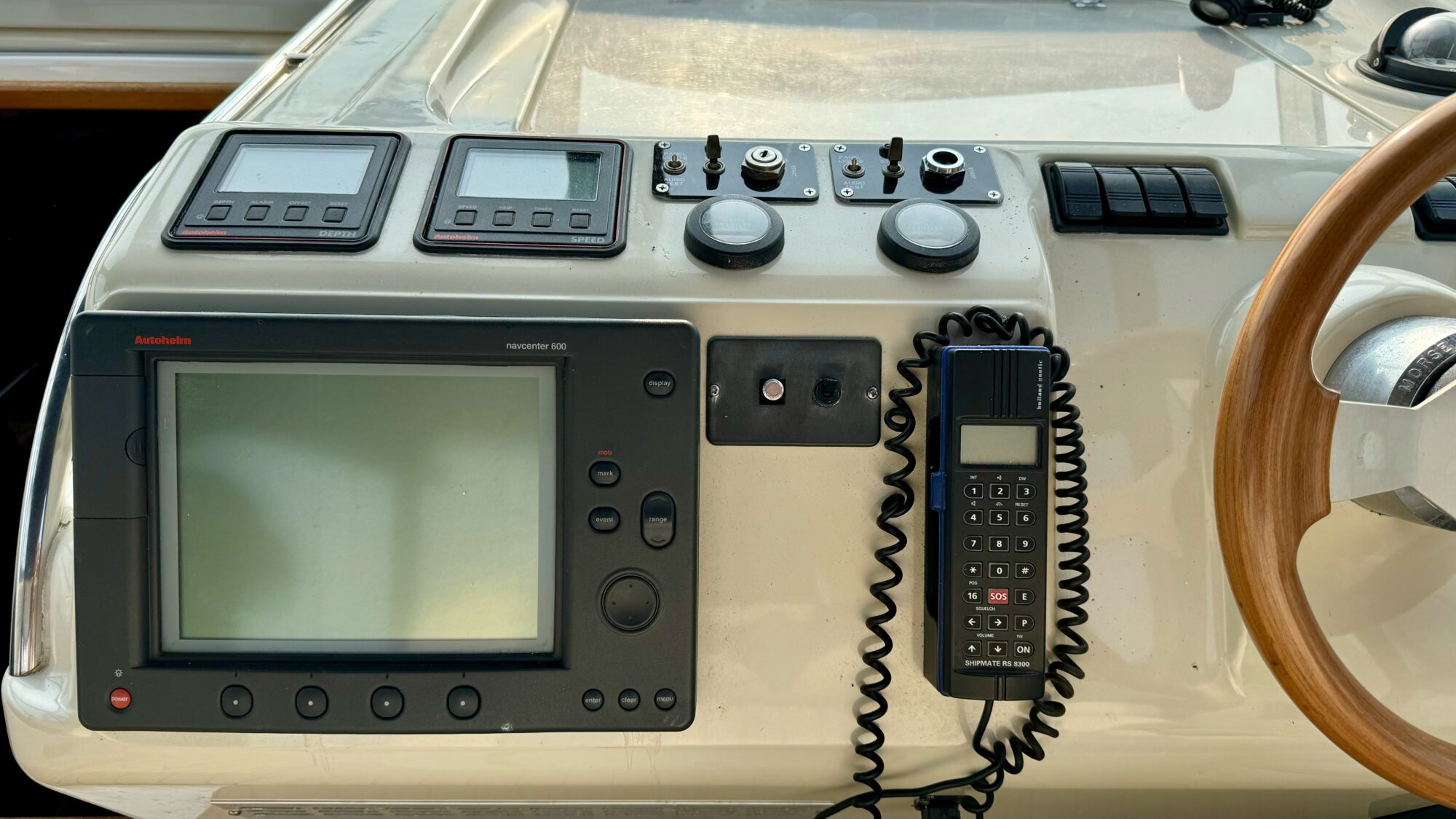 foto: 25 Sealine Sealine S37