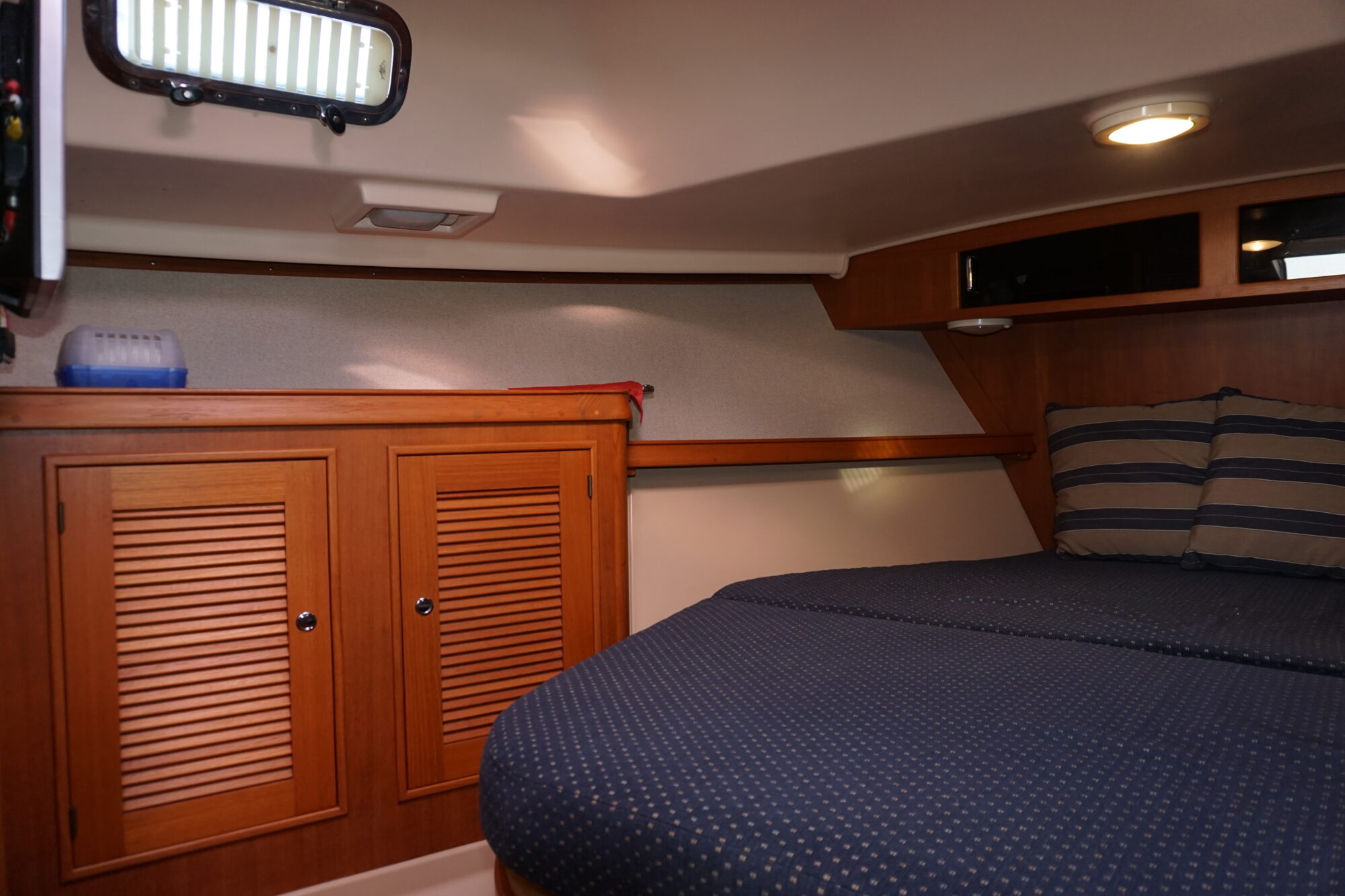 foto: 48 Island Packet Island Packet Craft 360 Express