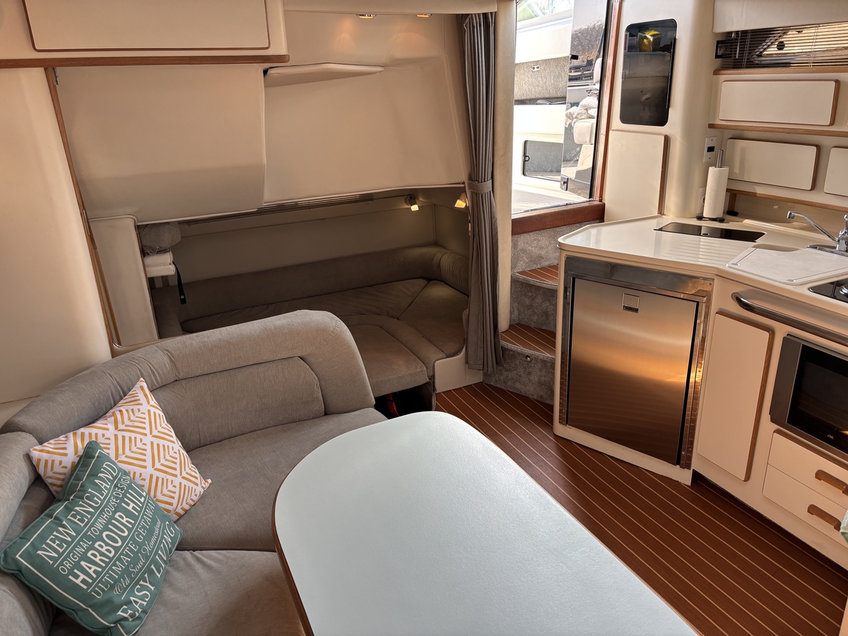 foto: 11 Sea Ray 370 Sundancer