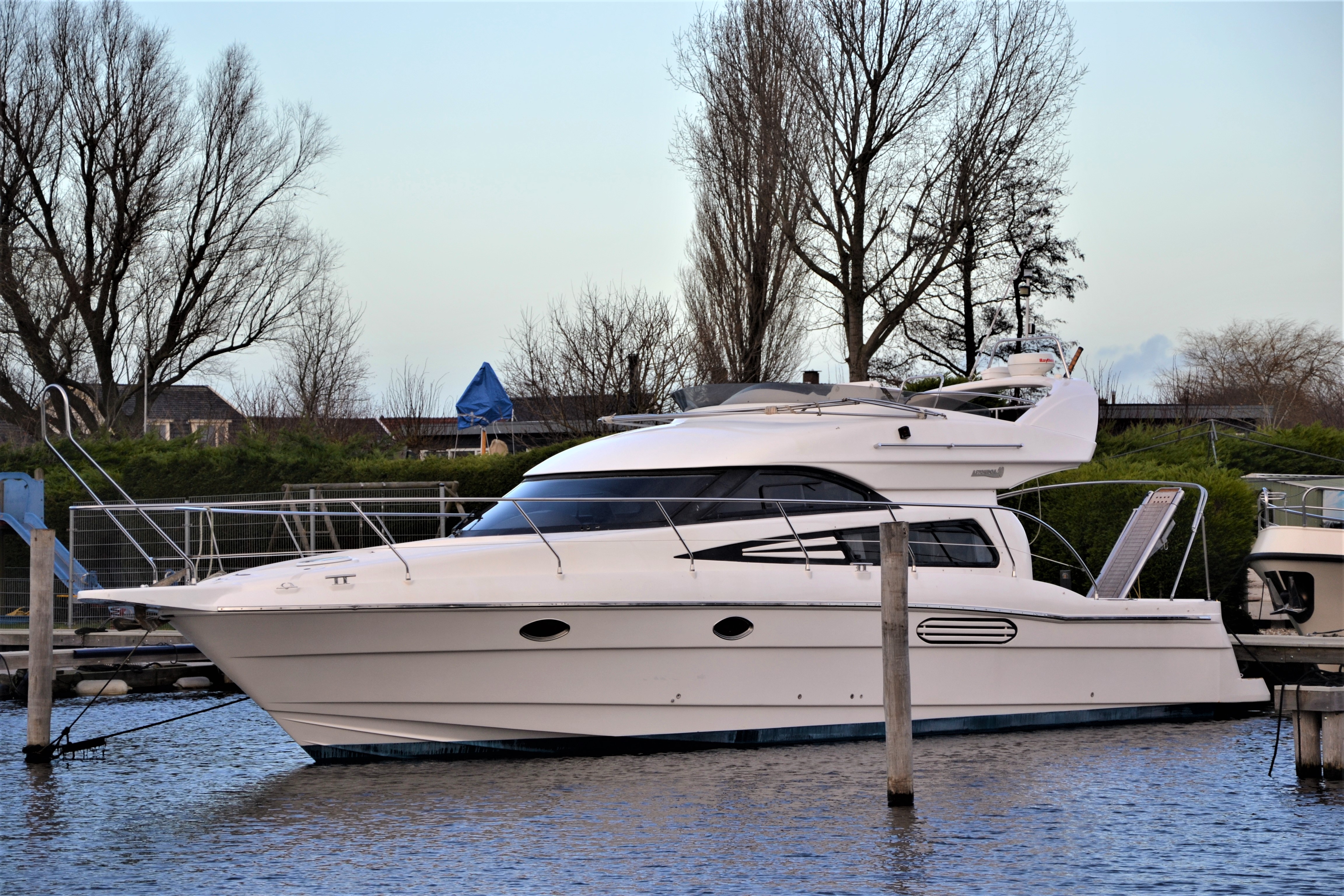 foto: 22 Astondoa  40 Fly