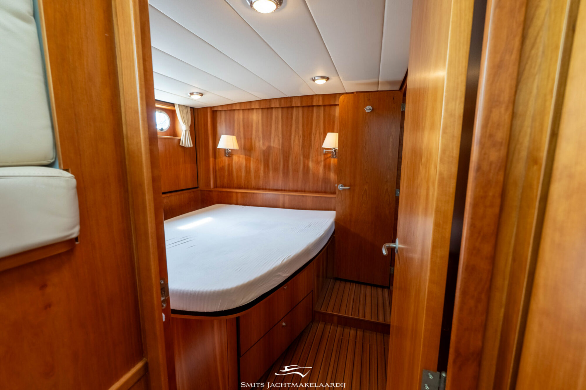 foto: 54 Linssen Linssen Grand Sturdy 43.9 AC