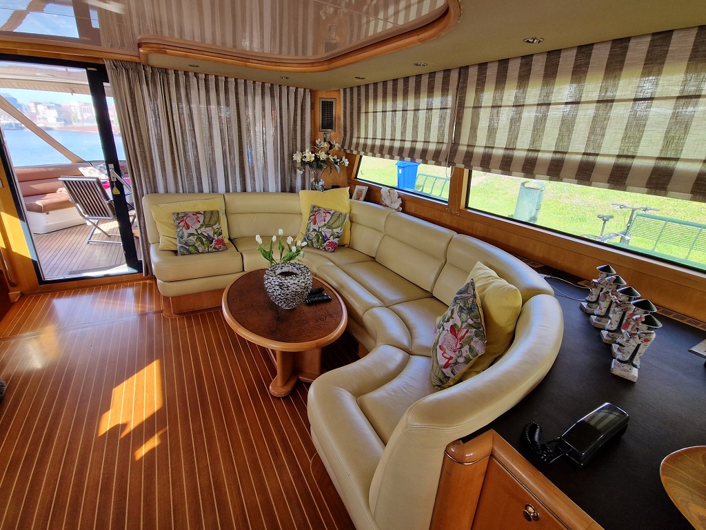 foto: 15 Mulder Futura 63 FLY