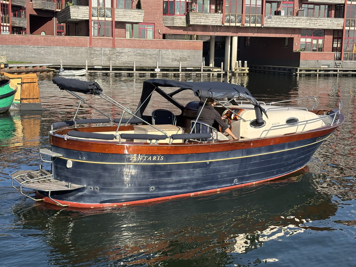 hoofdfoto: 1 Antaris Mare Libre 770