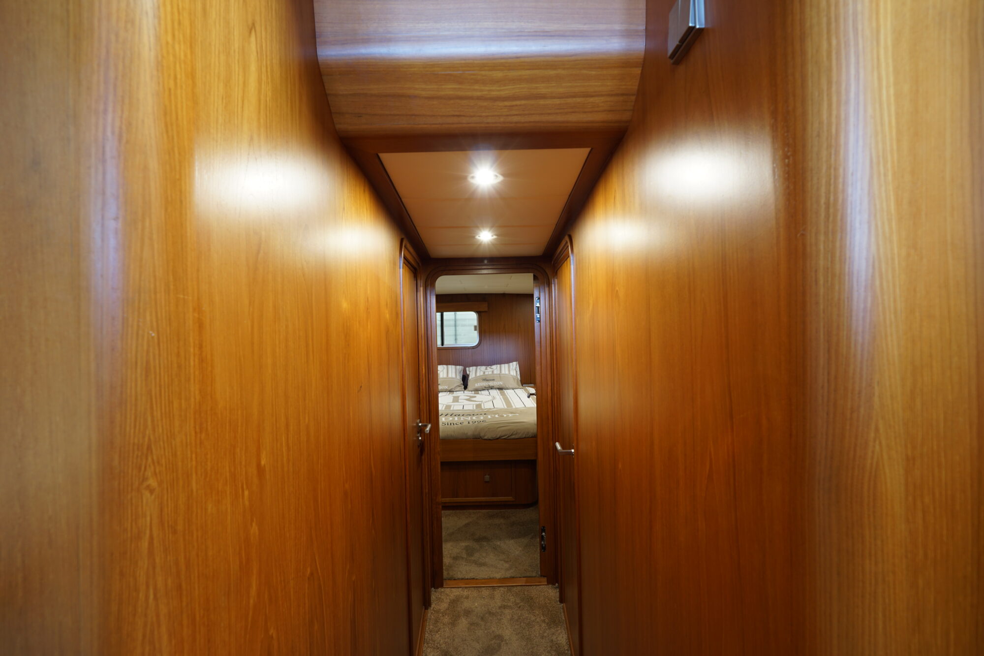 foto: 60 Custen Custen Kruiser 18.00 VS