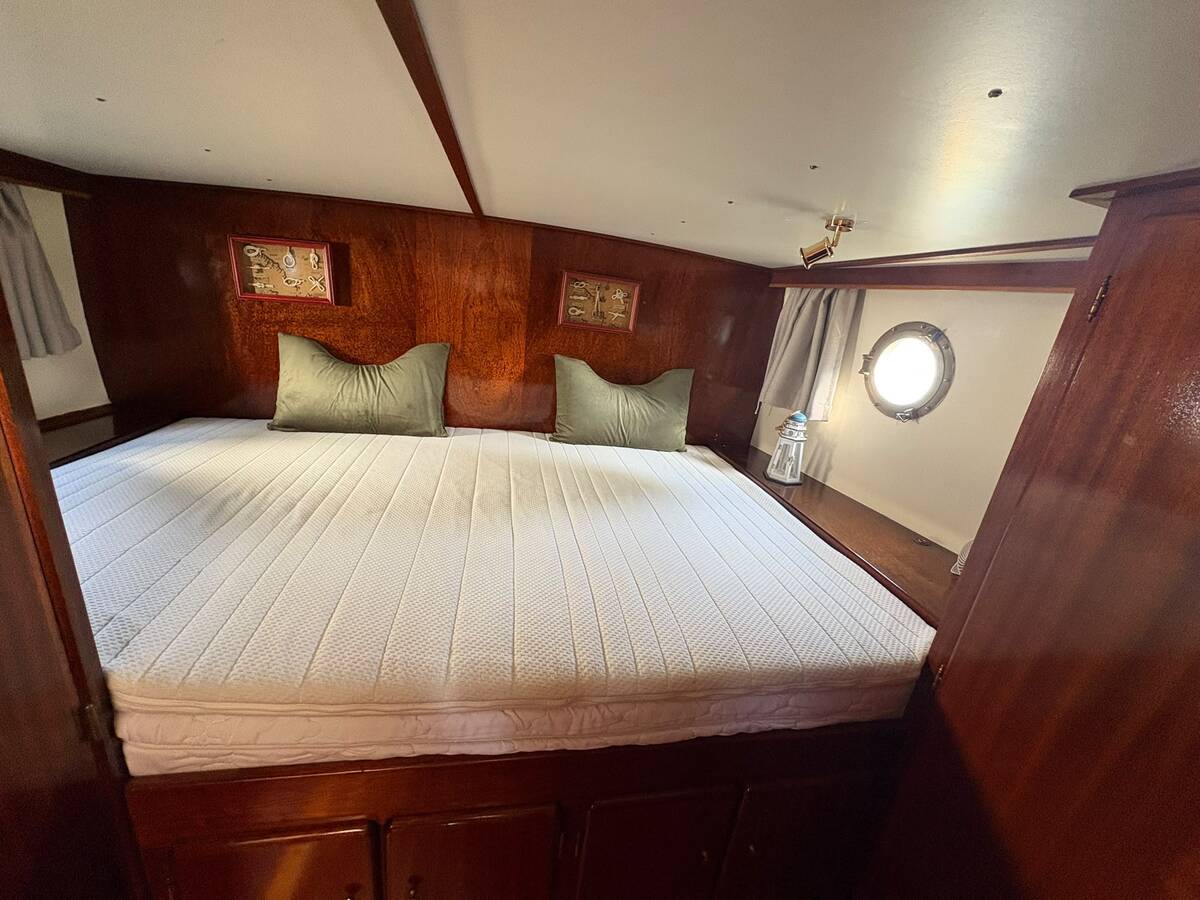 foto: 14 Linssen  st. Josef 1050
