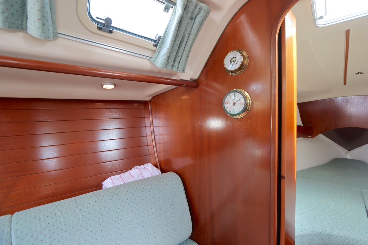 foto: 25 Beneteau Oceanis 300