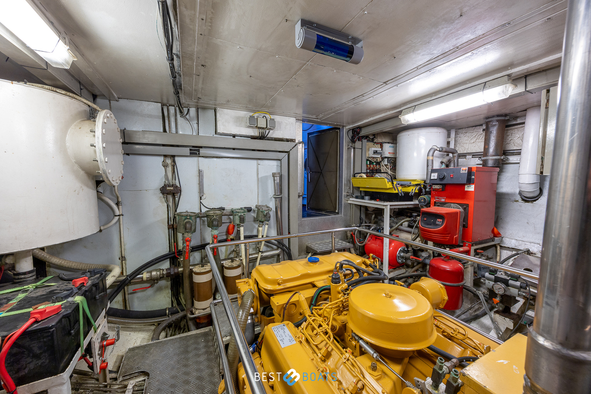 foto: 53 Tradewind 33