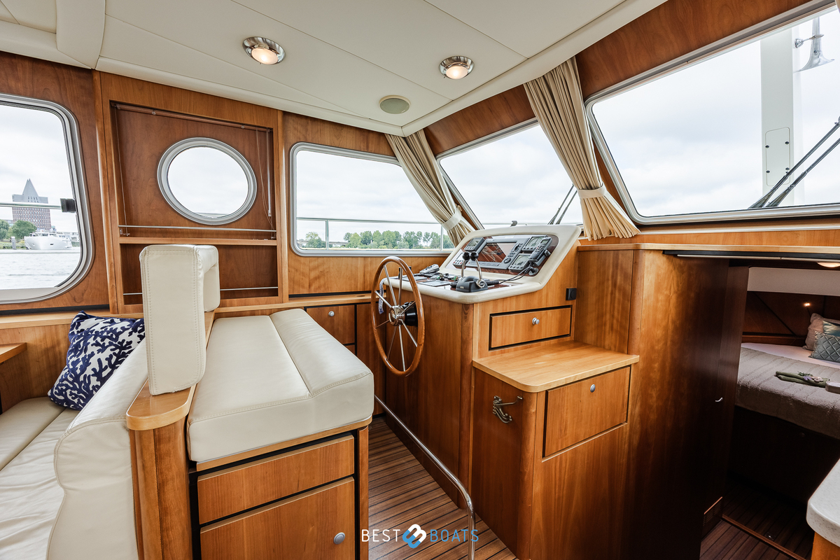 foto: 34 Linssen  Grand Sturdy 45.9 AC Twin