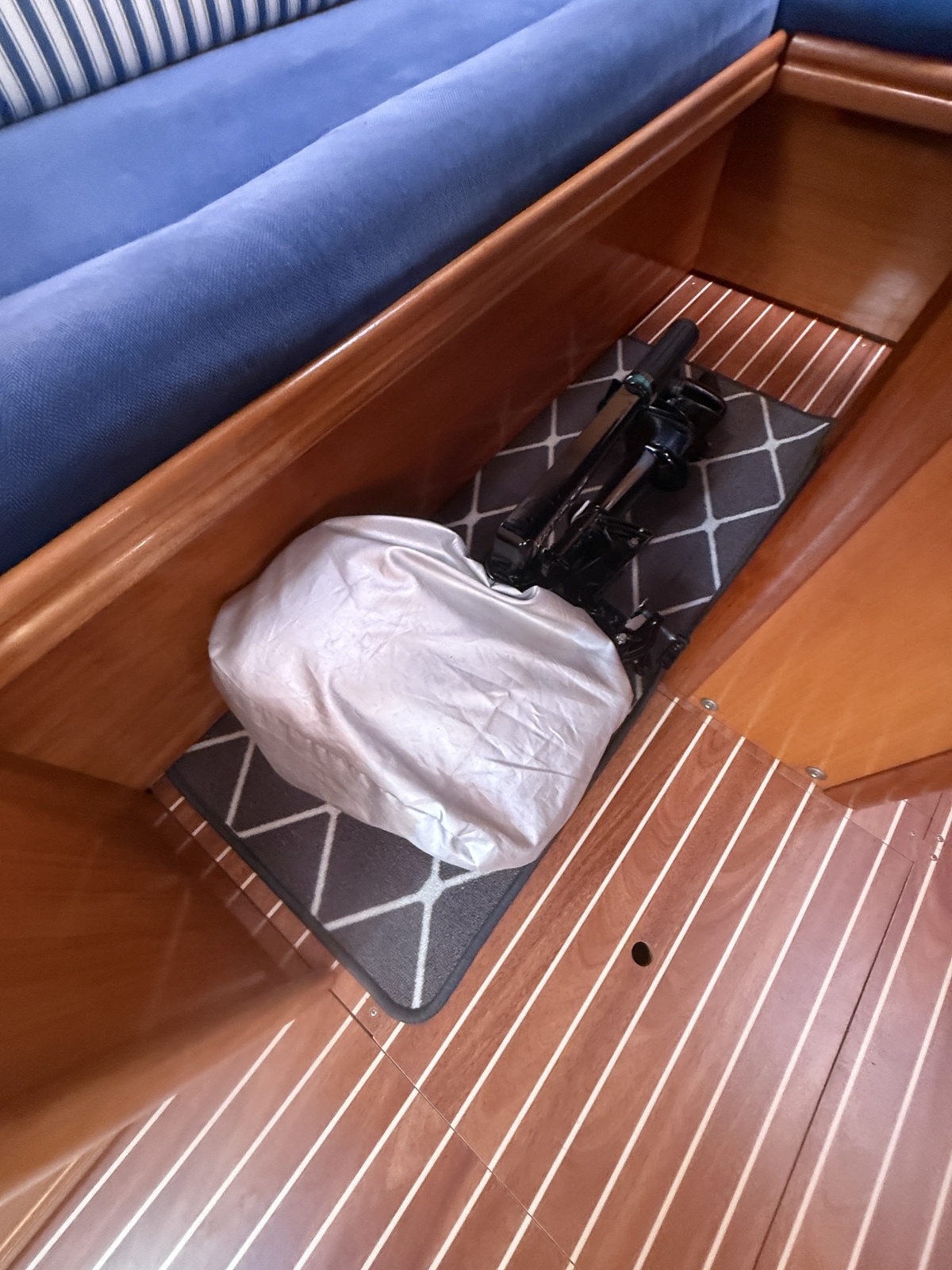 foto: 19 Bavaria  33 Cruiser