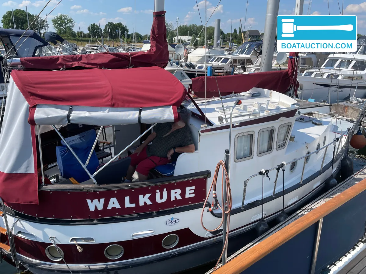 foto: 12 Motorsailor 1100