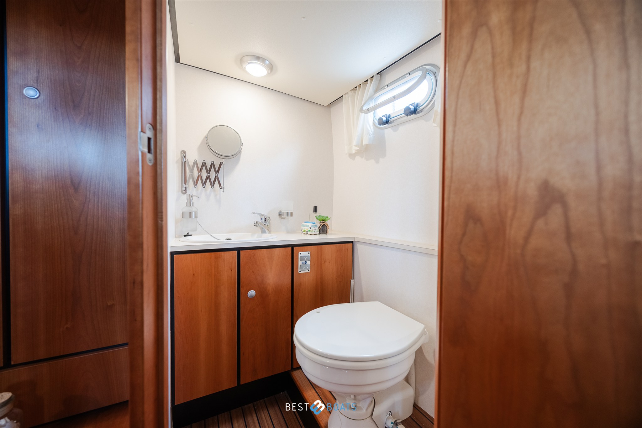 foto: 30 Linssen Grand Sturdy 34.9 AC