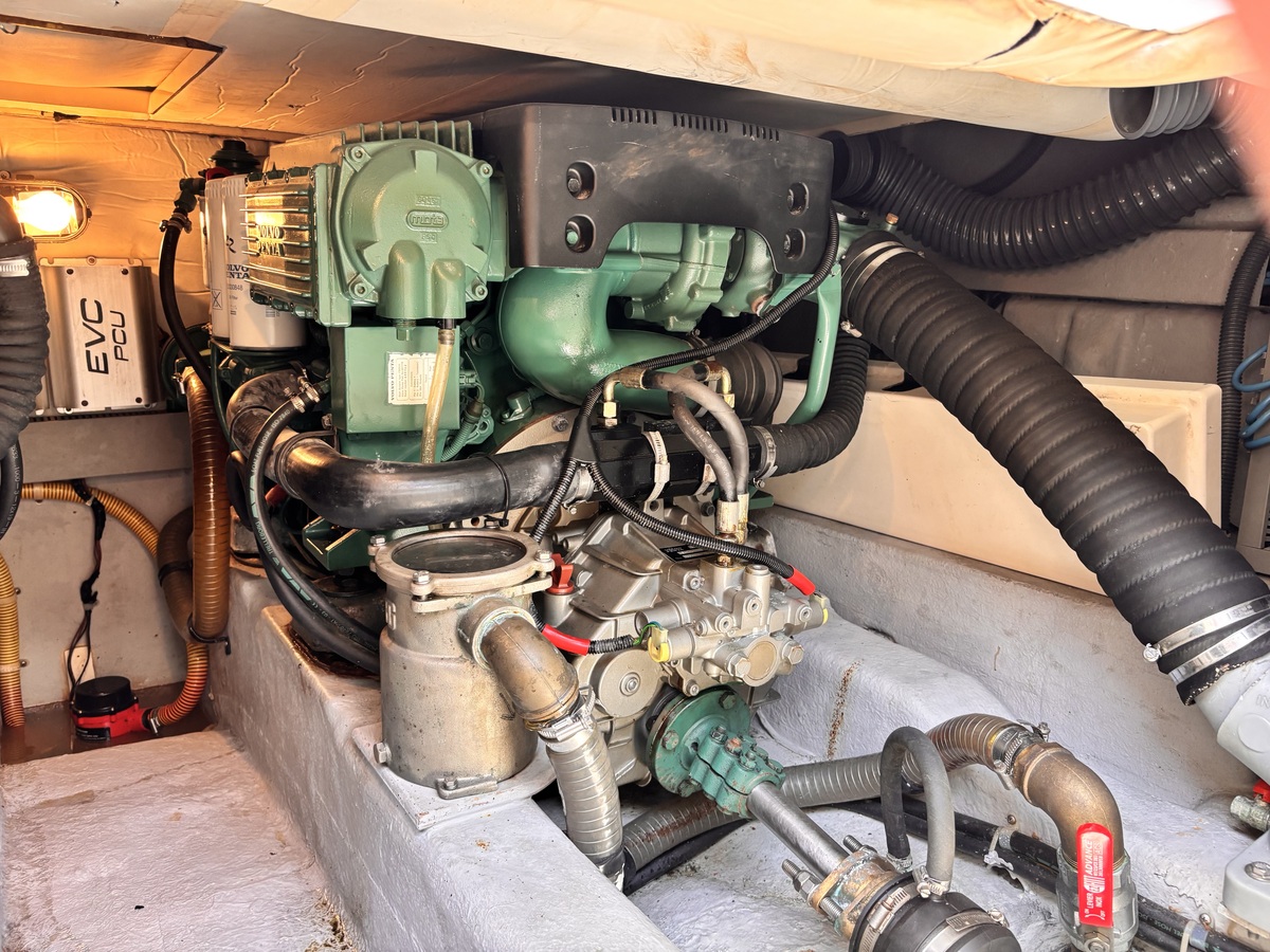 foto: 16 Rodman  30 Cruiser Flybridge 