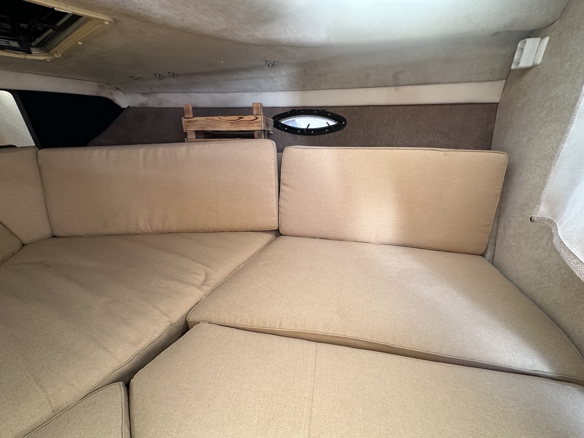 foto: 11 Maxum 2300