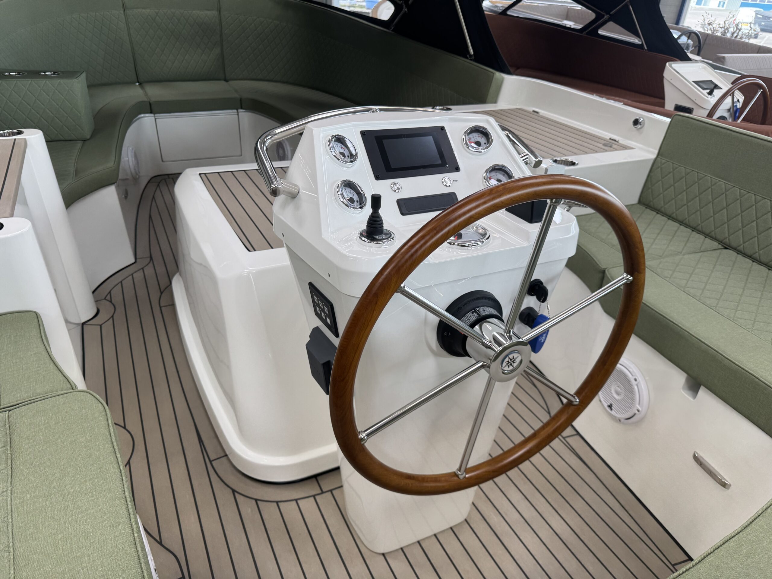 foto: 6 Antaris Sixty7 (op voorraad)