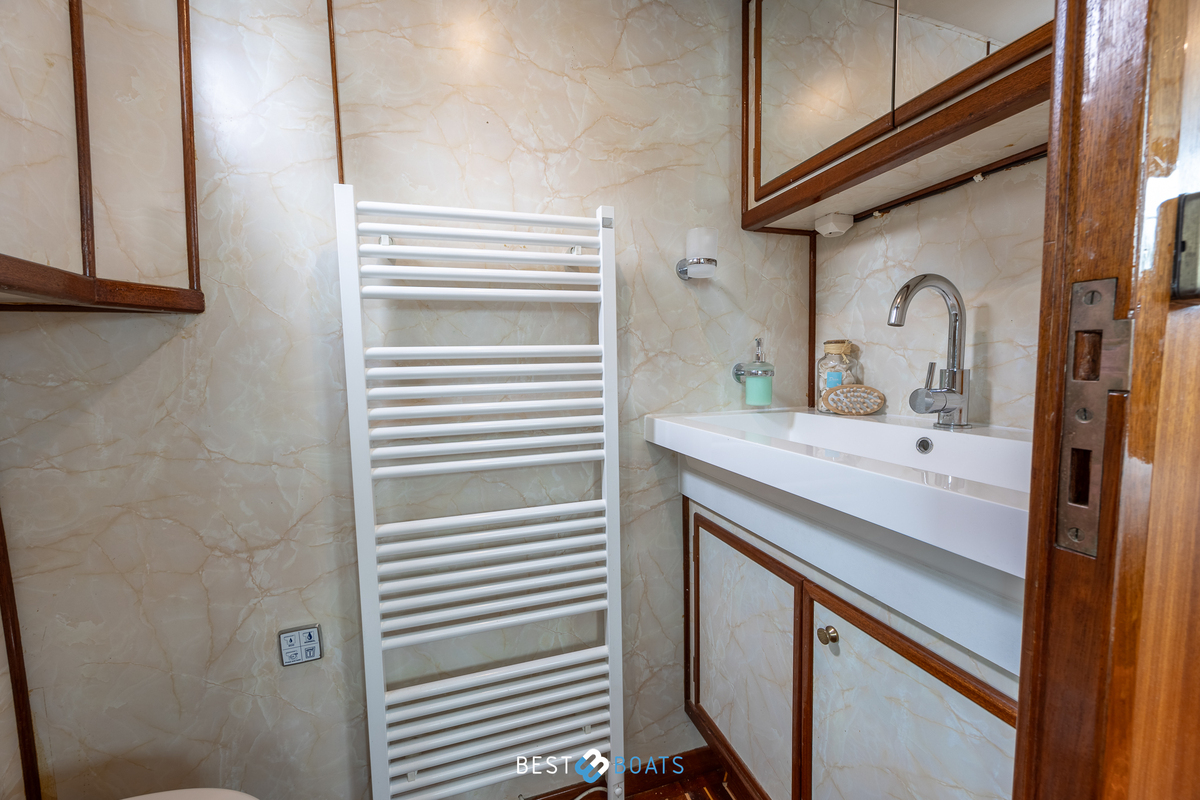 foto: 54 Tradewind 33