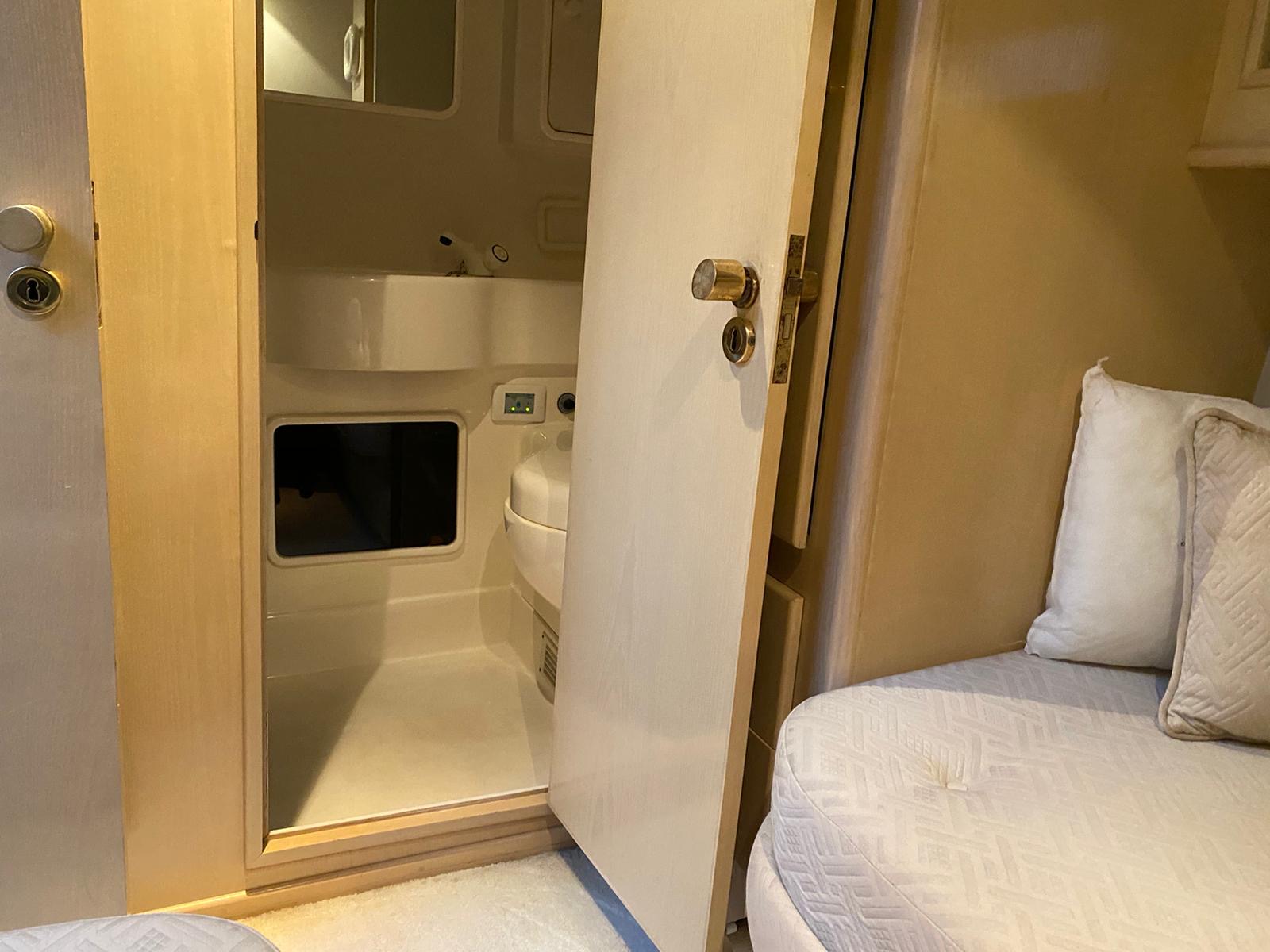 foto: 13 Fairline  50