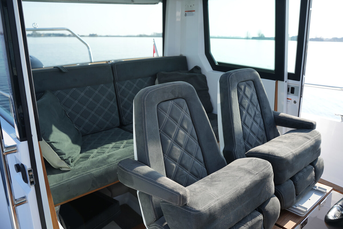 foto: 23 Axopar 28 Cabin - AC