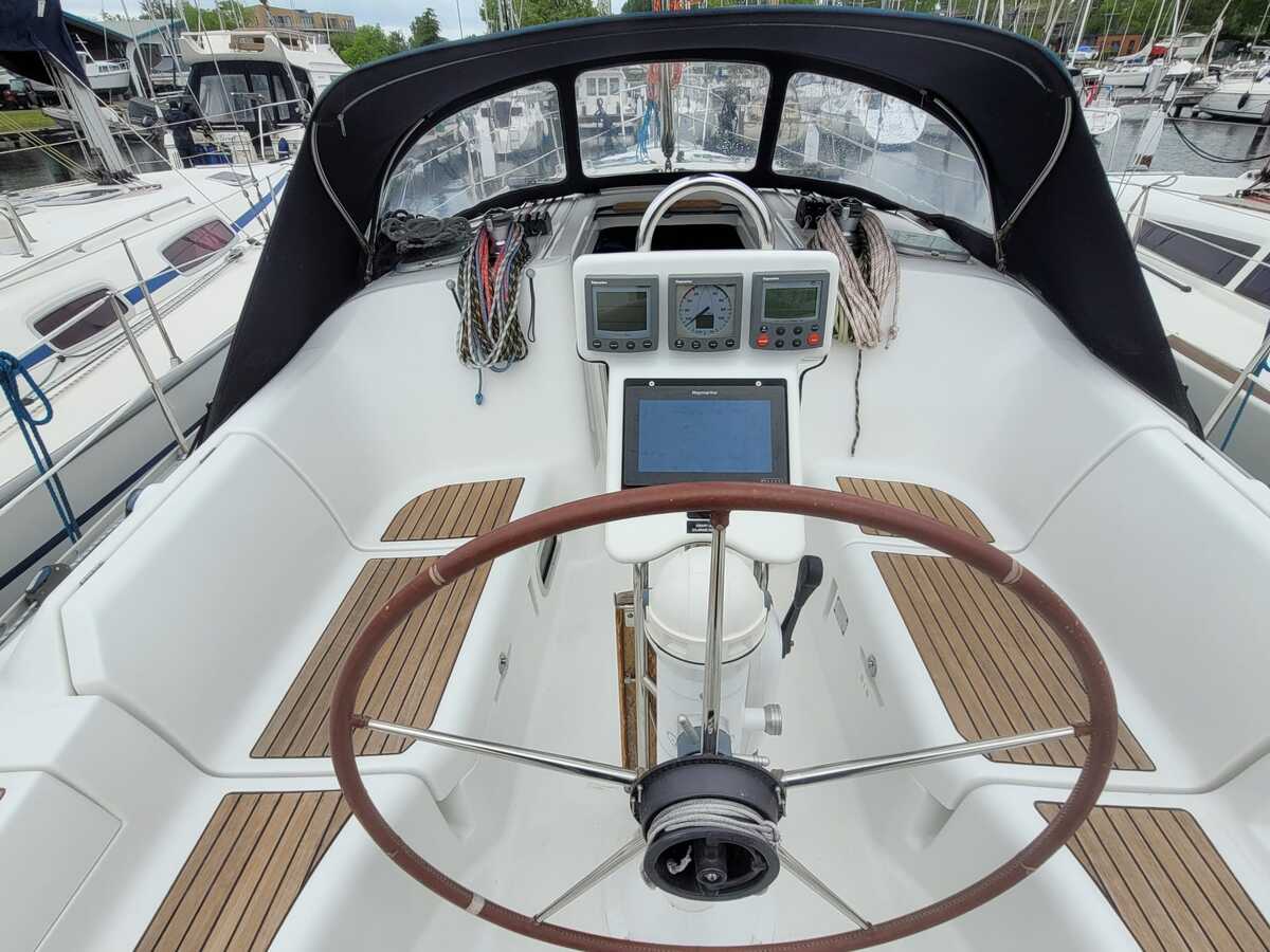 foto: 18 Beneteau Oceanis 373 Clipper