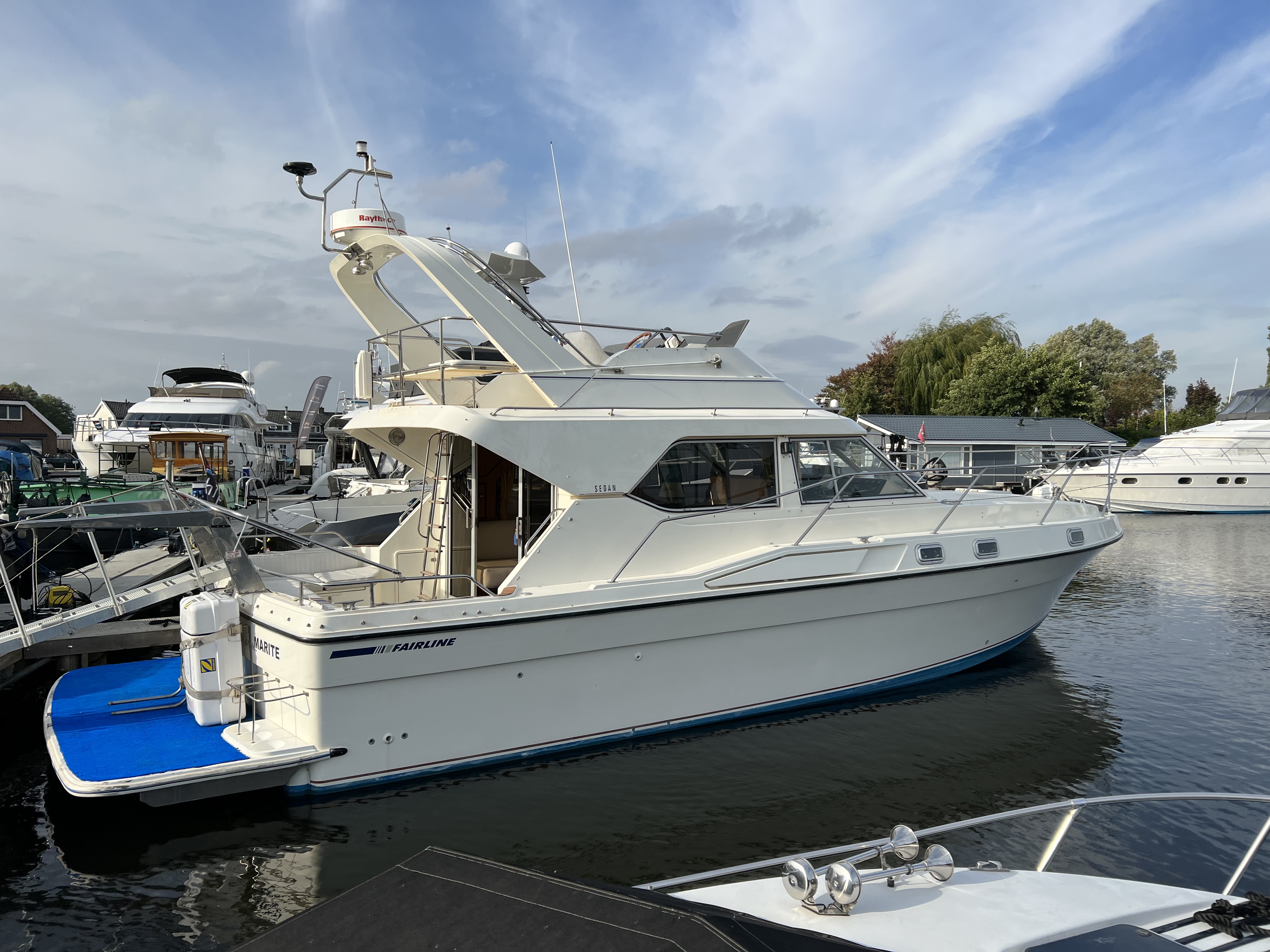 hoofdfoto: 1 Fairline 36 Fly