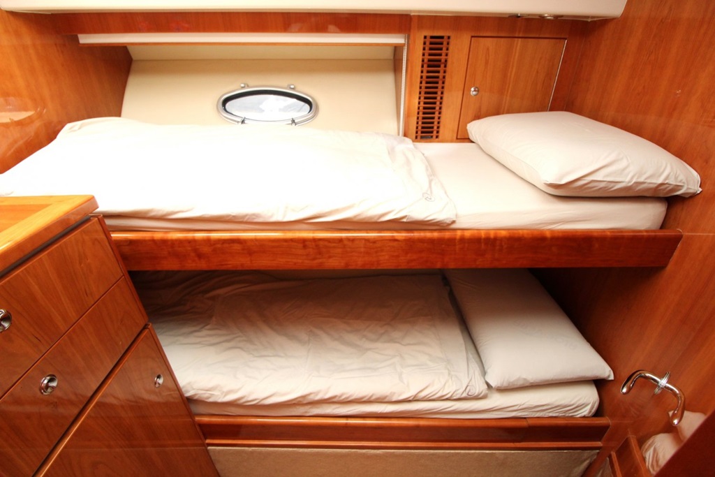 foto: 20 Rivièra 4700 Sport Yacht