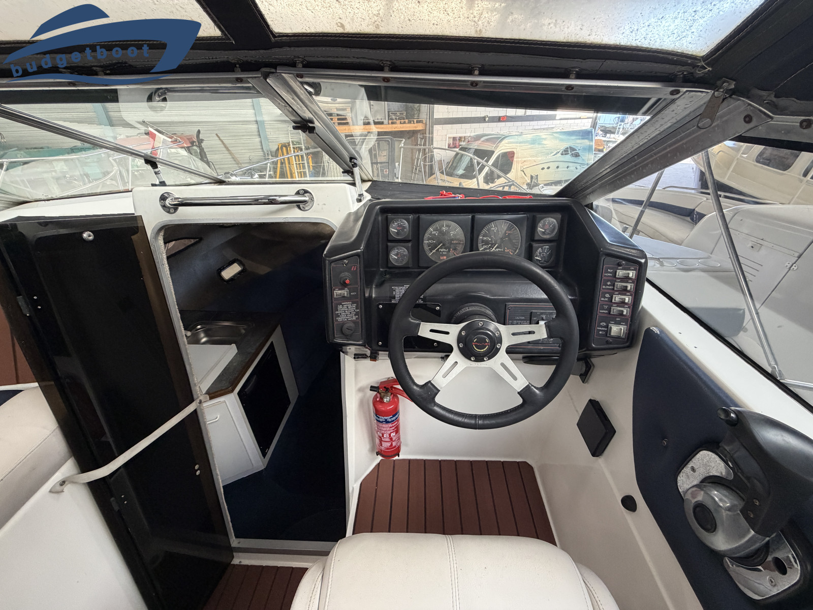 foto: 11 Bayliner 2455