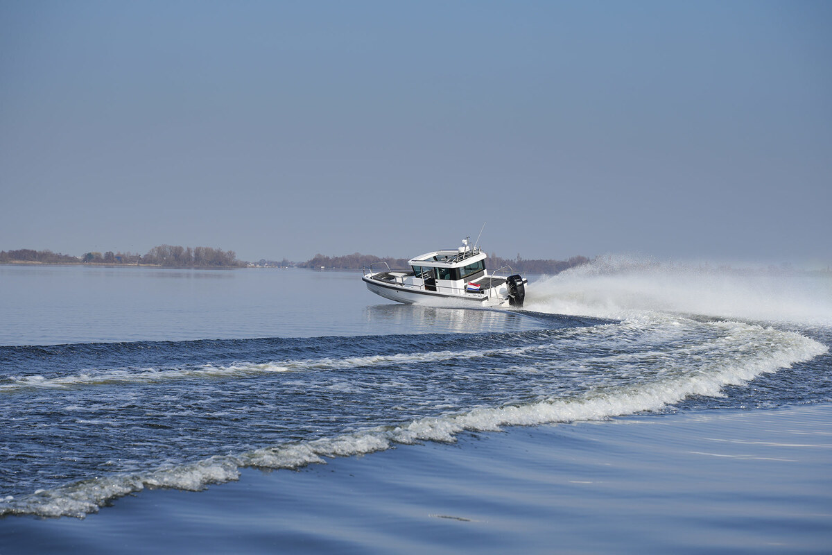 foto: 24 Axopar 28 Cabin - AC