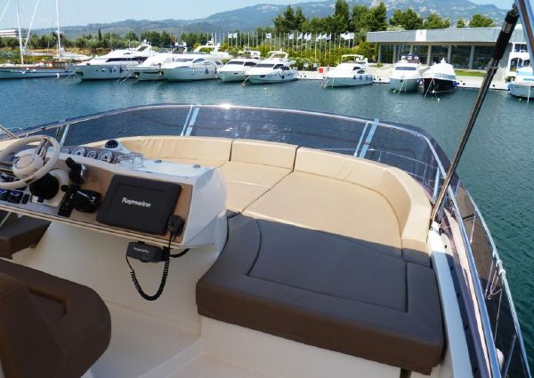 foto: 17 Prestige 60 Fly