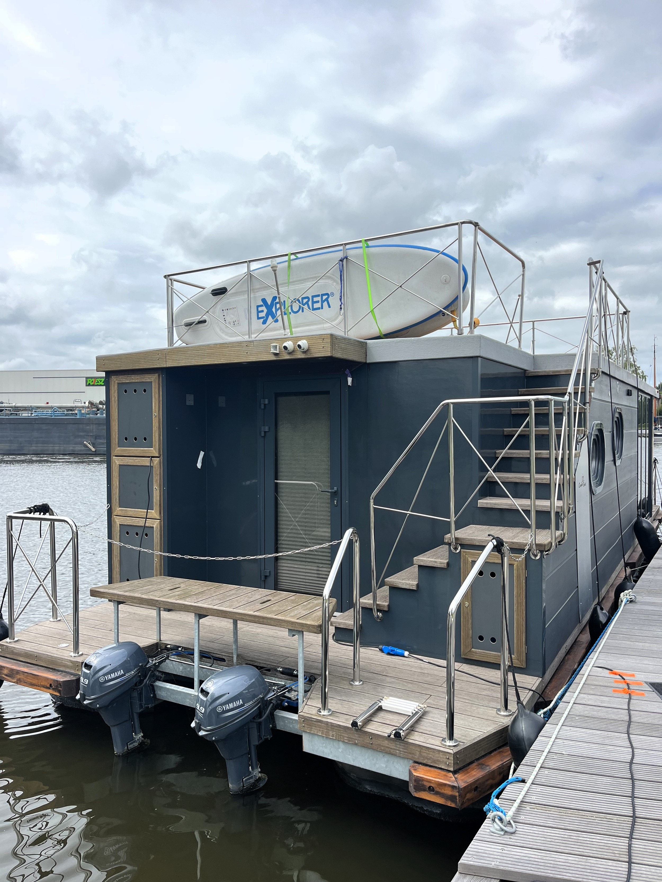 foto: 27 Campi 400 Houseboat