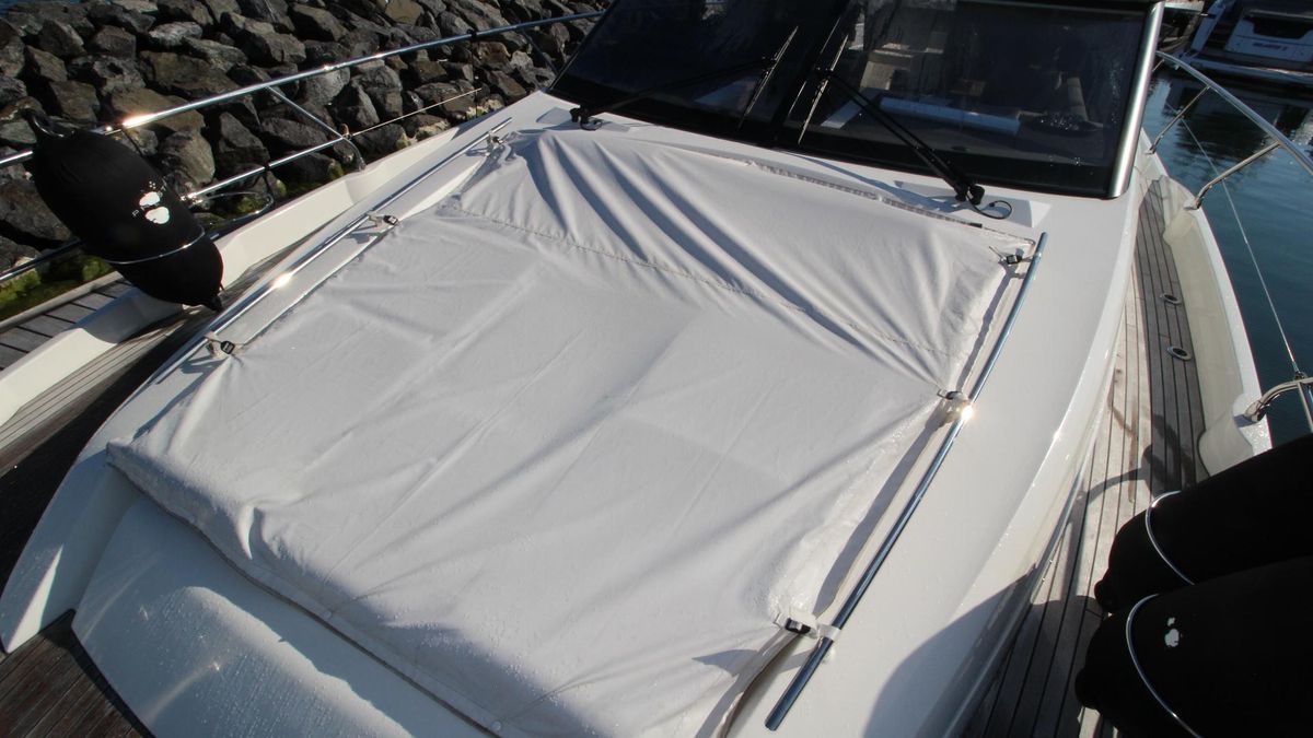 foto: 26 Prestige 520 S