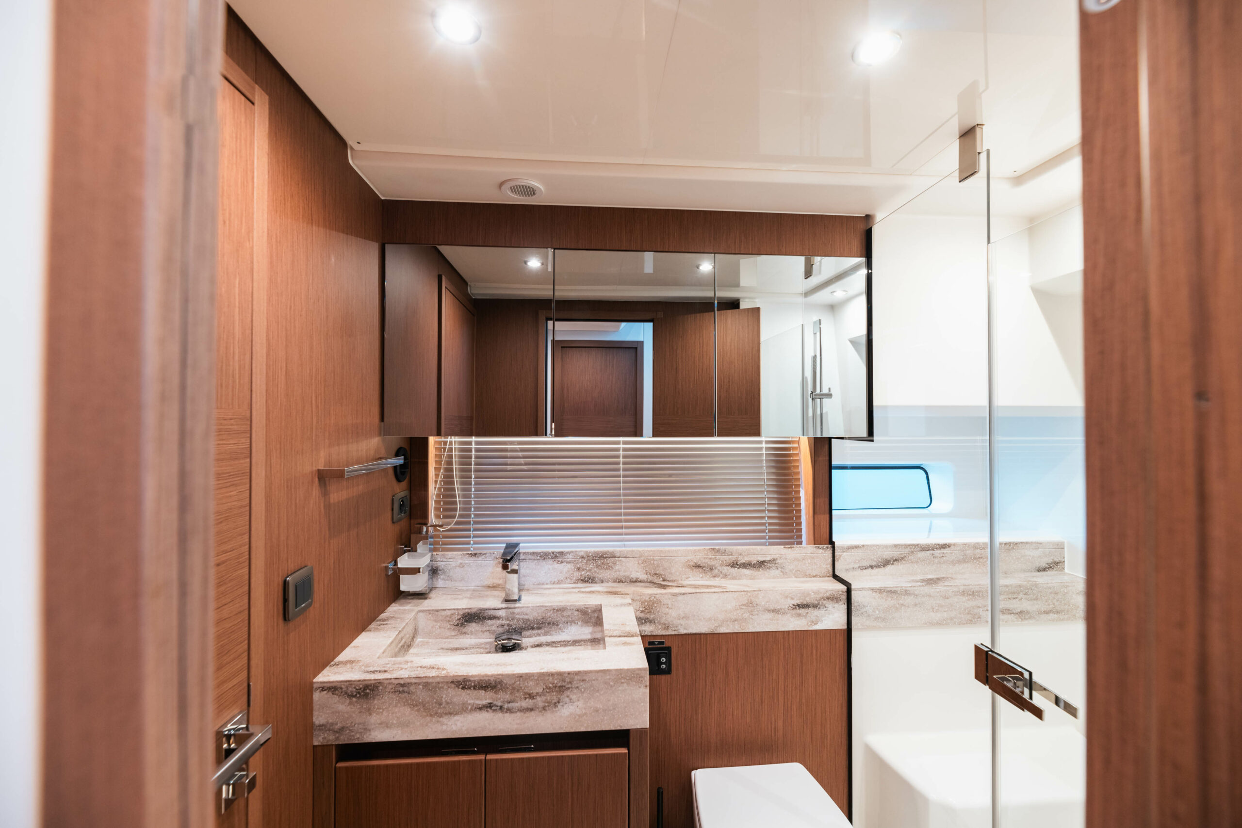 foto: 54 Prestige X60 Flybridge #08