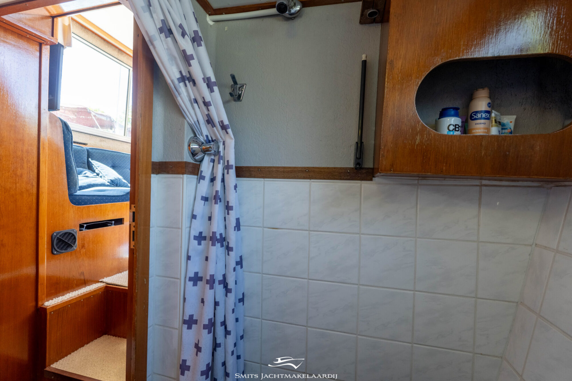 foto: 16 Neptunus Neptunus 107