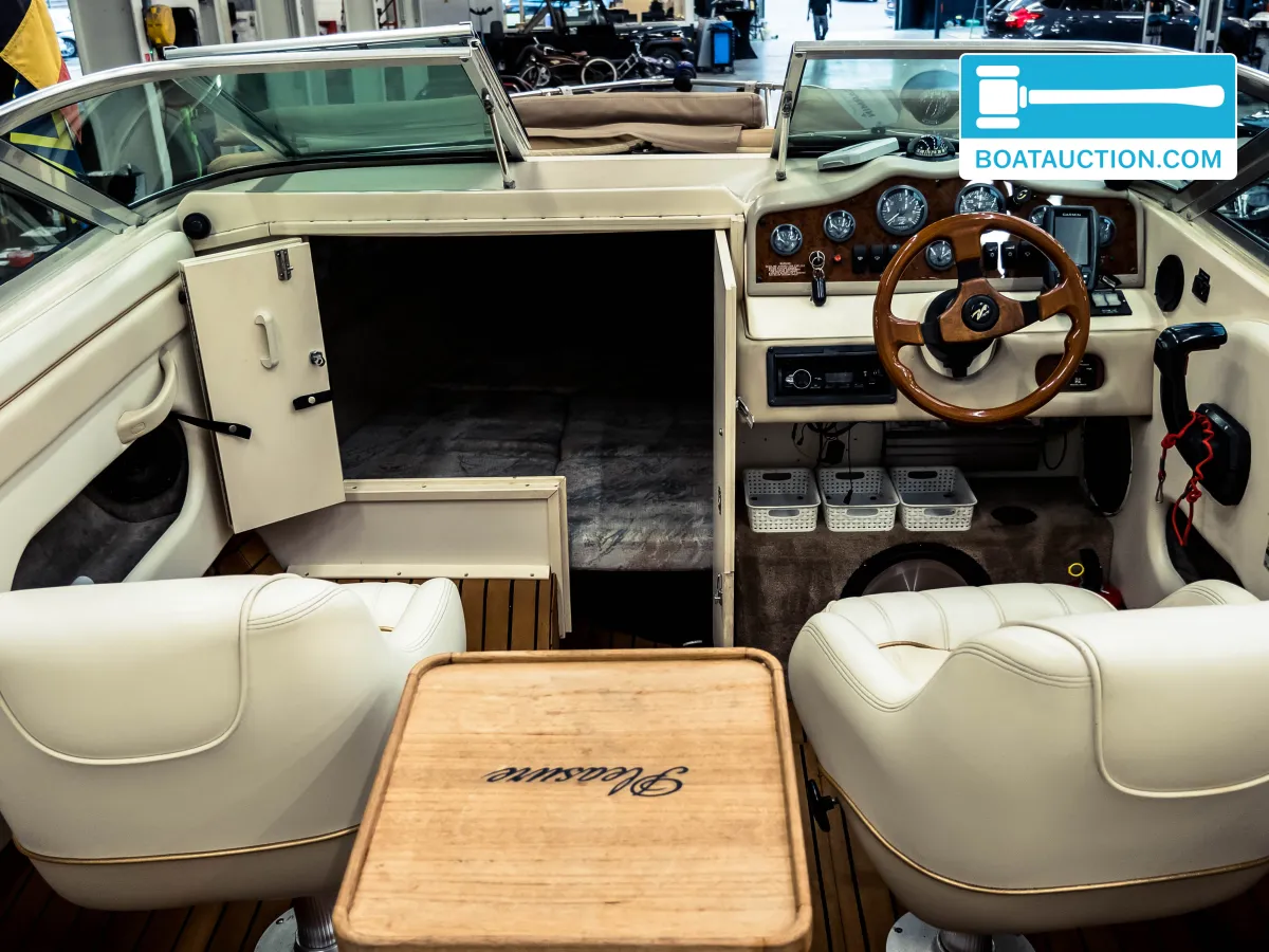 foto: 23 Sea Ray 200 Signature