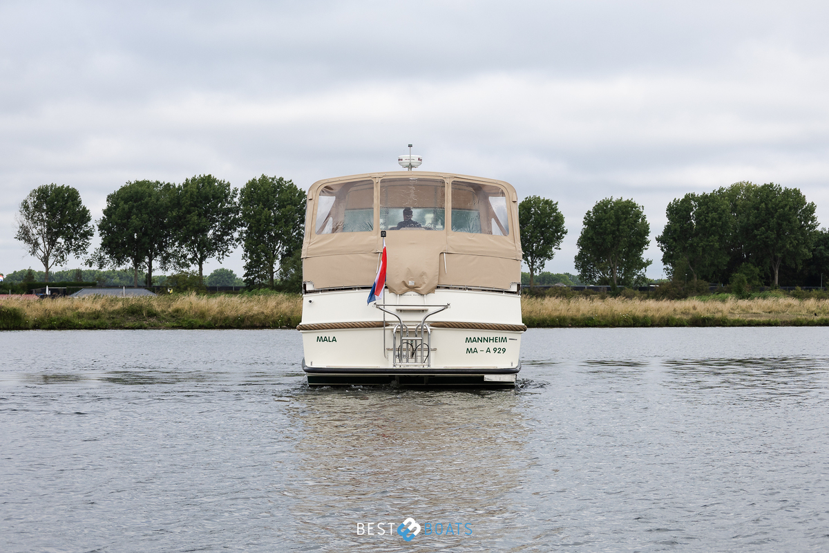 foto: 35 Linssen  Grand Sturdy 45.9 AC Twin