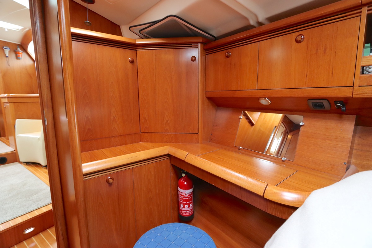 foto: 18 Jeanneau  Sun Odyssey 49 DS