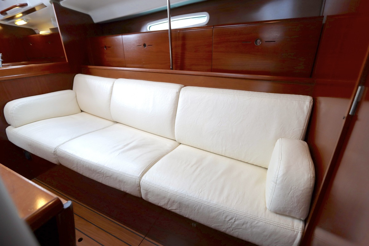 foto: 37 Beneteau  First 36.7 Performance uitvoering