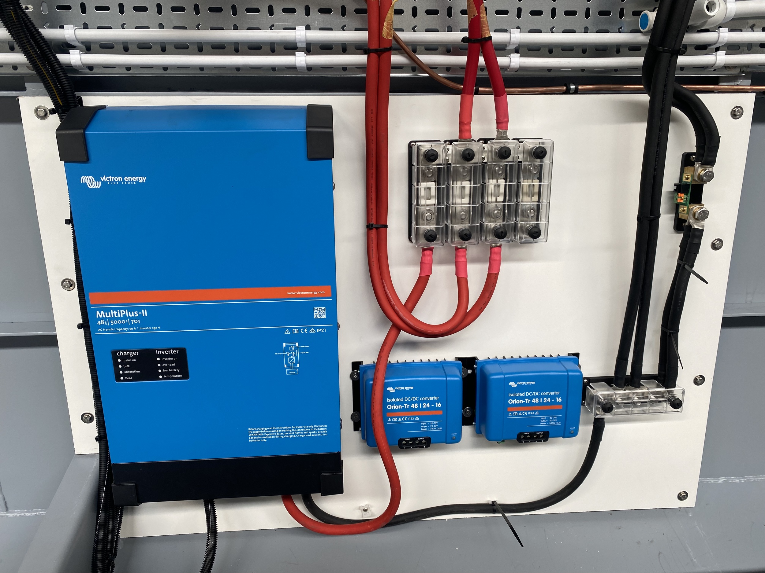 foto: 29 HOMESHIP VaarLoft Volledig Elektrische Houseboat