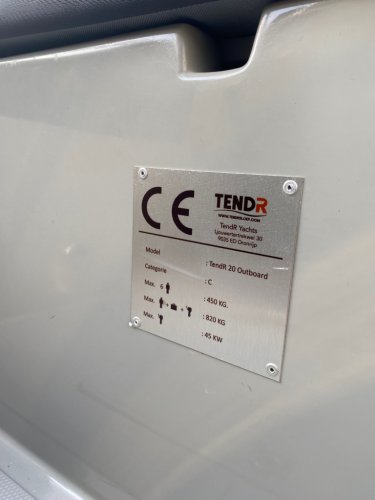 foto: 13 Tendr 20 Tender Sloep inclusief Honda 30PK full option