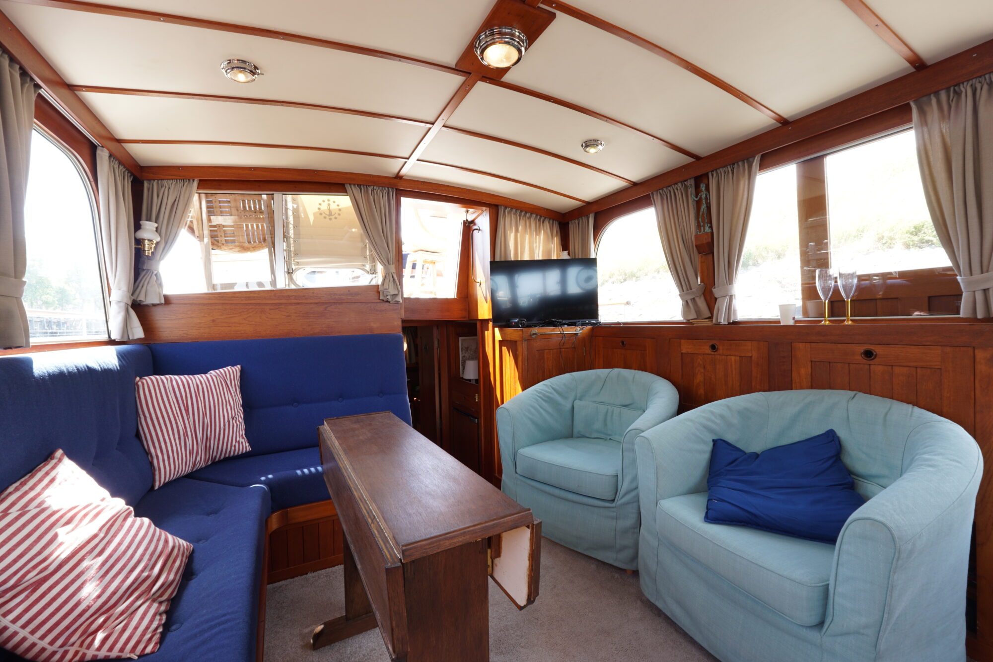 foto: 34 Gillissen Gillissen Rondspant Trawler 13.50 AK