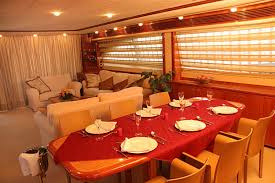 foto: 7 Ferretti  880