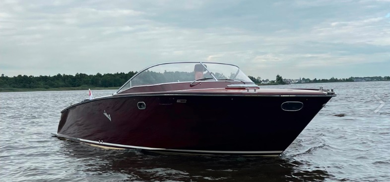 foto: 5 Boesch   850 Runabout 