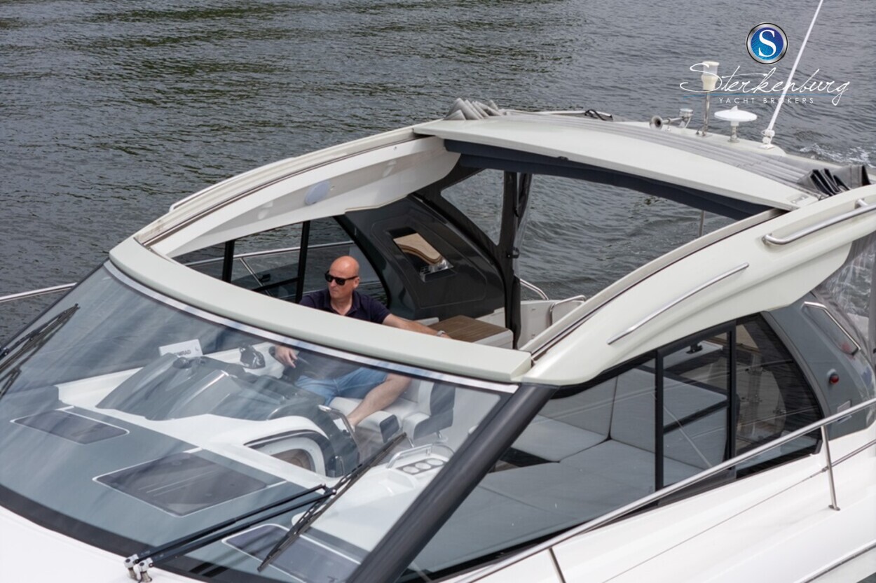 foto: 33 Bavaria S 40 HT