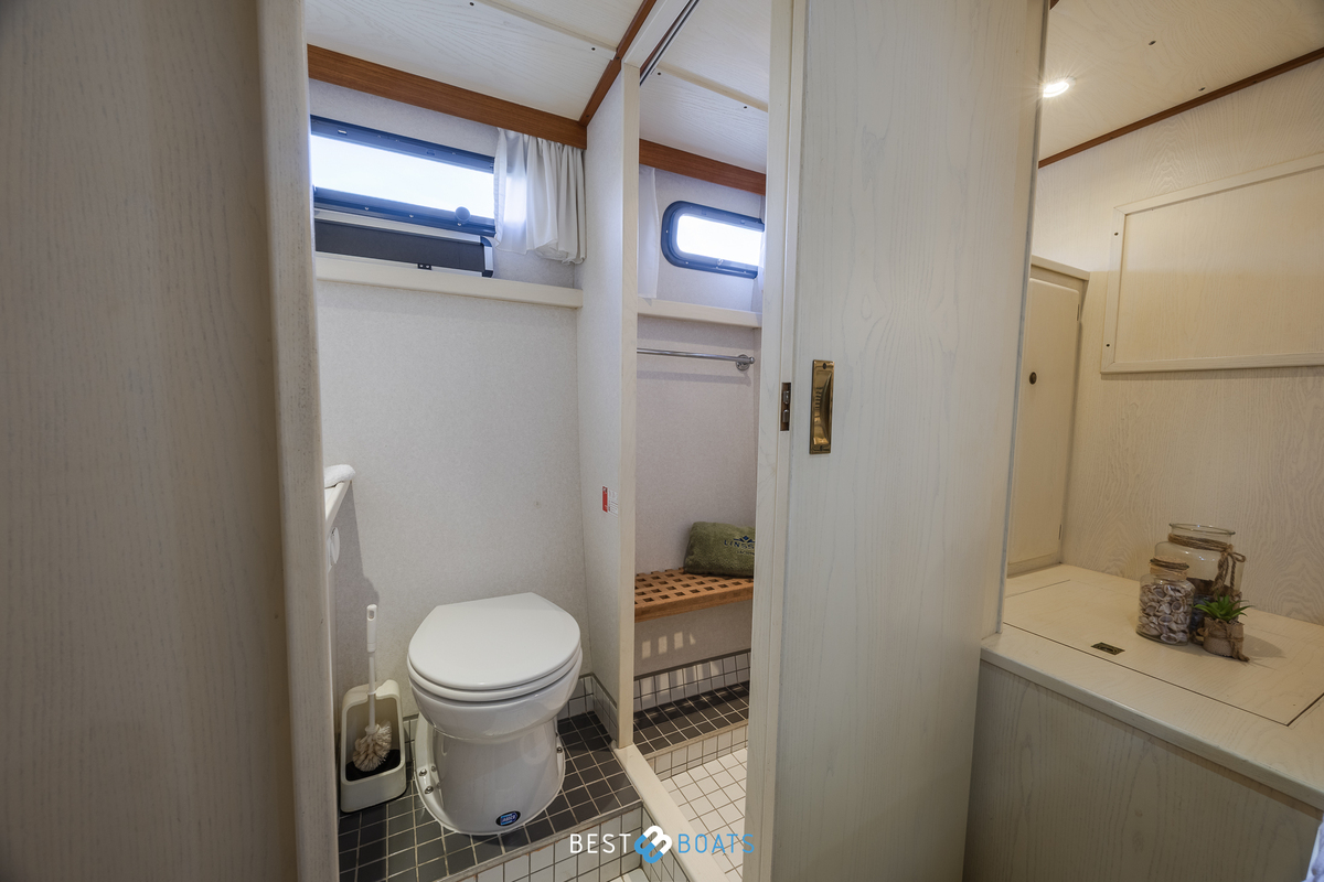 foto: 28 Linssen 37 SE